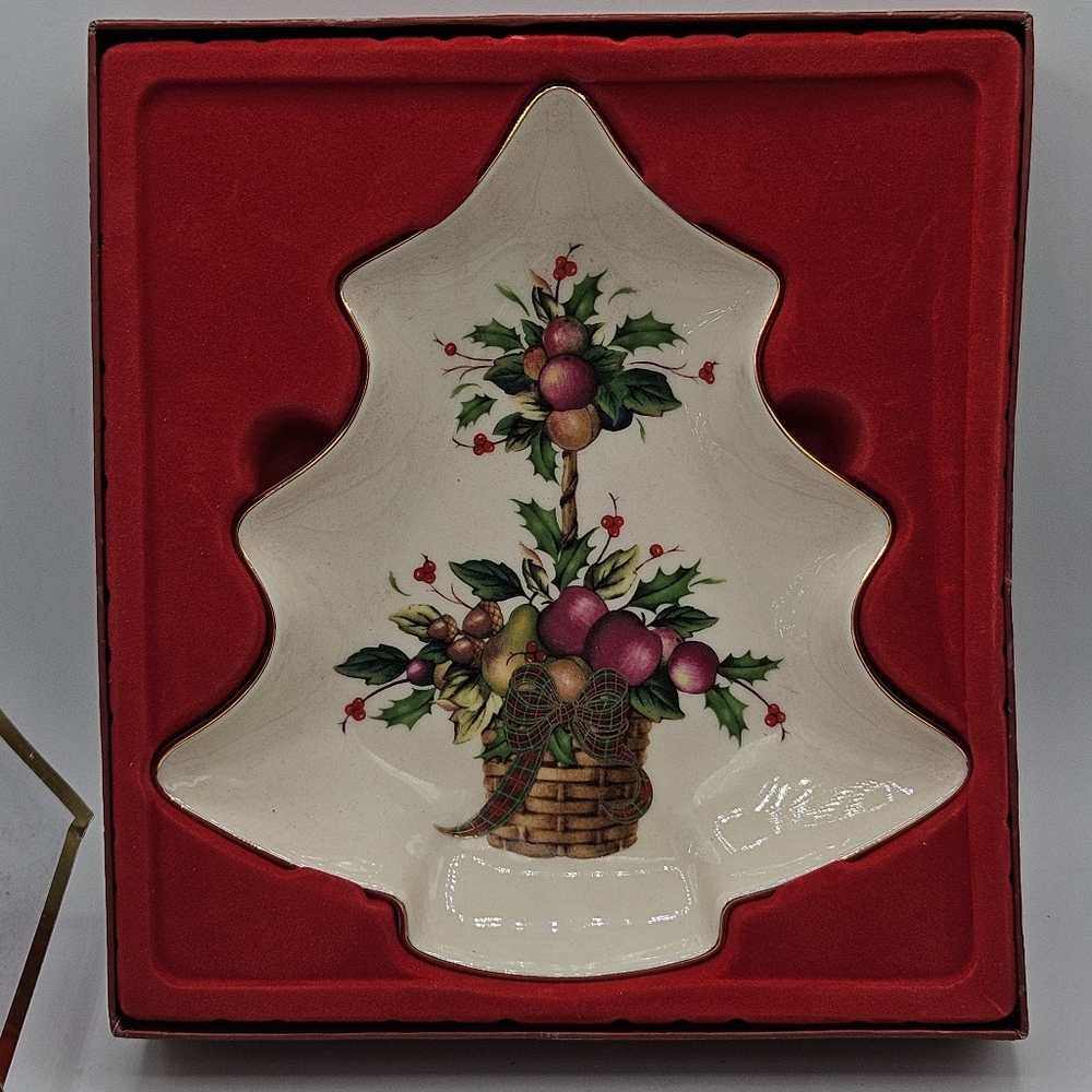 Nwt Lenox Holiday Tartan Tree Candy Dish